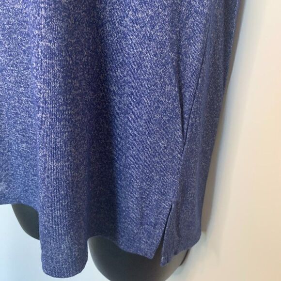 Natori V Neck T Shirt - Picture 4 of 8